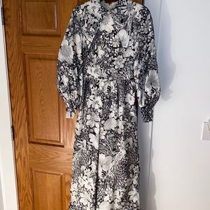 Black and white vintage dress